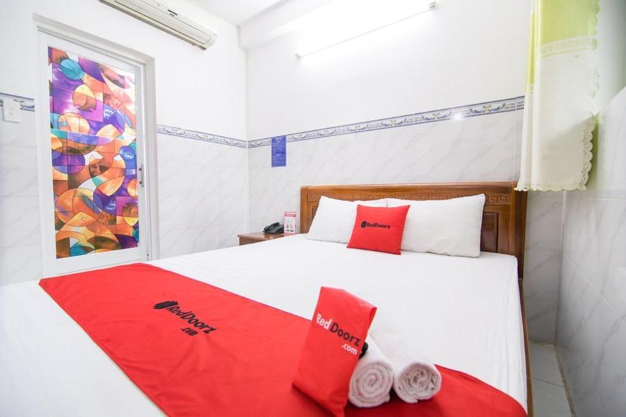 Reddoorz Hoang Tuan Hotel Ciudad Ho Chi Minh  Exterior foto