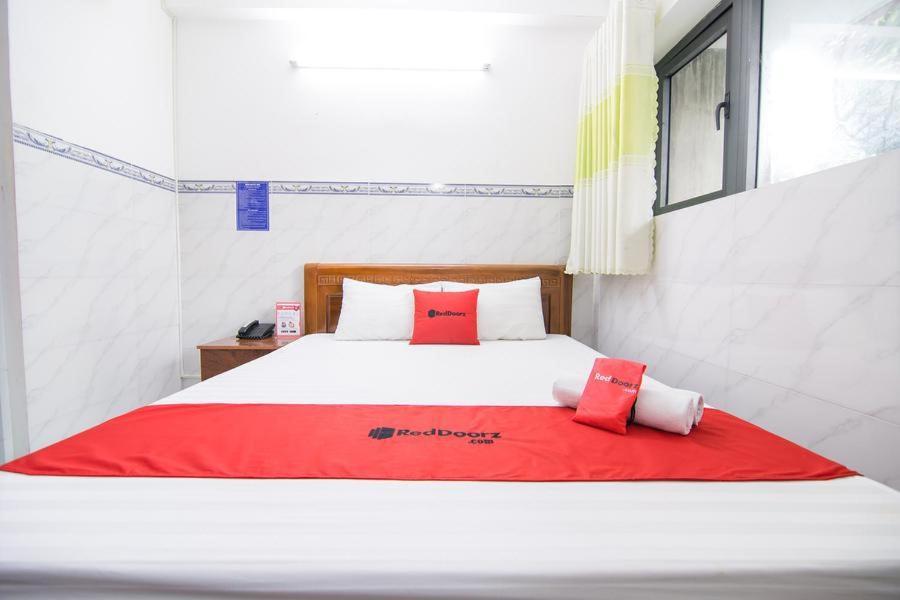 Reddoorz Hoang Tuan Hotel Ciudad Ho Chi Minh  Exterior foto