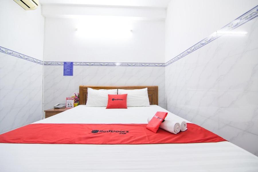 Reddoorz Hoang Tuan Hotel Ciudad Ho Chi Minh  Exterior foto