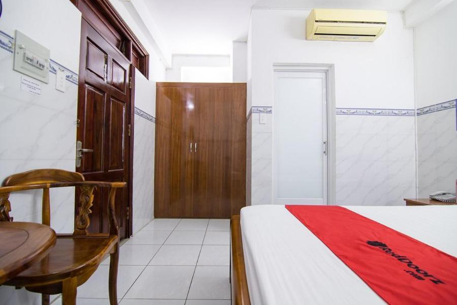Reddoorz Hoang Tuan Hotel Ciudad Ho Chi Minh  Exterior foto